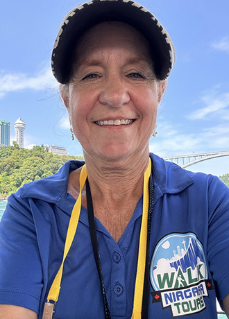 Niagara Falls tour guide Kim