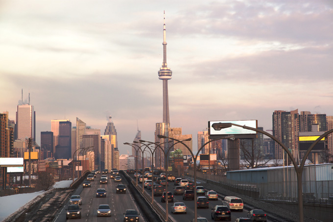 what is the best way to get to Niagara Falls from Toronto